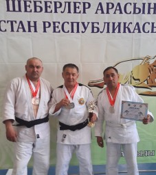 Акмолинские ветераны выиграли республиканский турнир по дзюдо