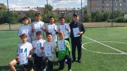 Меценаты подарили спортивную площадку кокшетауской школе