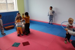 Предприниматель из Кокшетау отремонтировал спортзал для детей с аутизмом