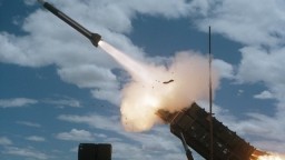 КНДР впервые запустила ракету через морскую границу с Южной Кореей