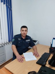 Полицейский помог доставить полуторагодовалого ребенка в больницу в Кокшетау