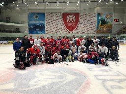В Кокшетау состоялась встреча ветеранов хоккея с шайбой
