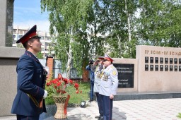 Акмолинские полицейские в канун профессионального праздника почтили память погибших коллег