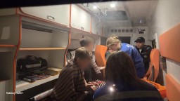 ​Двоих детей унесенных на катамаране спасали сотрудники МЧС