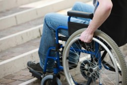 В Акмолинской области полицейские выявили 67 правонарушений, ущемляющих права инвалидов