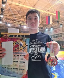 Акмолинский борец завоевал бронзу на международном турнире