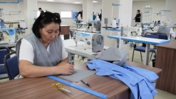 В Целиноградском районе открылся швейный цех по производству спецодежды