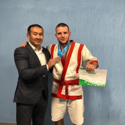 Акмолинец завоевал «бронзу» на чемпионате Казахстана по қазақ күресі