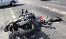 В Акмолинской области 15-летняя мотоциклистка попала в больницу после ДТП с легковушкой