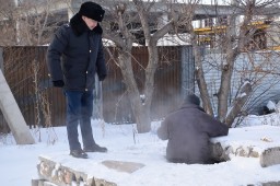 Полицейские спасают бездомных от морозов