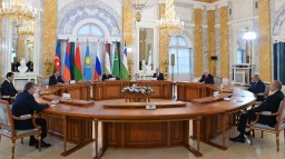Токаев принял участие в неформальной встрече глав государств СНГ в России