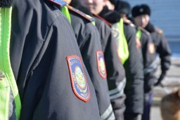 Жительница Акмолинской области поблагодарила полицейских за успешные поиски сына