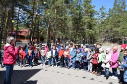 Полицейские организовали поездку в Зерендинский район для более чем 100 детей