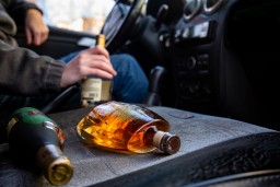 Лишенный прав водитель пьяным разъезжал по дорогам Акмолинской области