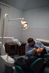Акмолинского стоматолога в погонах поздравили с профессиональным праздником