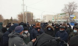 В Кокшетау двое активистов оштрафованы, один арестован после участия в «незаконном» митинге