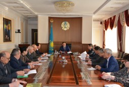 Аким области встретился с председателями избирательных комиссий