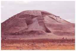 В Сирии обнаружили гигантский воинский мемориал В Сирии обнаружили гигантский воинский мемориал