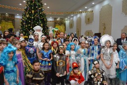 На Президентской Новогодней елке приняли участие 200 акмолинских детей