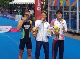 Акмолинский триатлонист Аян Бейсенбаев стал серебряным призером Азиады-2018
