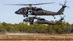 Из-за столкновения двух военных вертолетов в Кентукки погибли 9 военнослужащих
