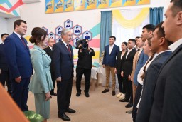 Токаев встретился с молодежным активом Западно-Казахстанской области