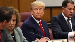 Трамп в суде Манхэттена отверг все обвинения в финансовых махинациях