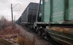Вагоны грузового поезда сошли с рельсов в Акмолинской области