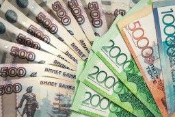 Из Казахстана в Россию было отправлено в два раза больше денег, чем получено