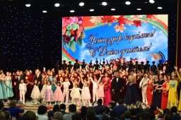 В Кокшетау в преддверии профессионального праздника чествовали педагогический корпус