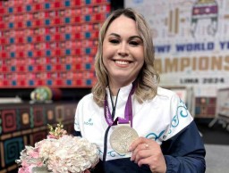 Анне Нурмухамбетовой официально вручили серебряную медаль Олимпийских игр 2012 года в Лондоне