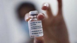 "Превосходная новость": ученые подтвердили высокую эффективность вакцин против всех вариантов КВИ