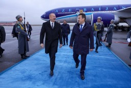 ​Президент Азербайджана Ильхам Алиев прибыл в Астану