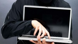 Акмолинец похитил служебные ноутбуки из офиса в Астане
