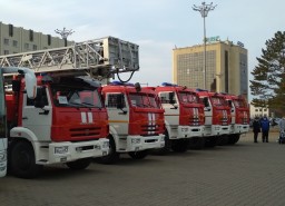 Пять пожарных автомобилей добавилось в автопарк акмолинских спасателей