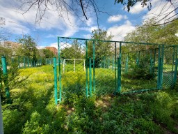 С заброшенной спортплощадкой в центре Кокшетау пока делать ничего не будут