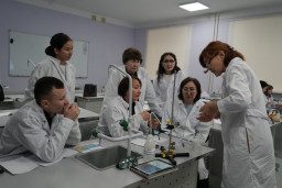 В NIS Кокшетау прошли семинары по профессиональному развитию педагогов проекта «Келешек мектептері» В NIS Кокшетау прошли семинары по профессиональному развитию педагогов проекта «Келешек мектептері»