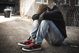 За последний год количество самоубийств среди подростков в РК выросло почти на треть