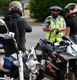 Полицейские задержали пьяного мотоциклиста в Кокшетау
