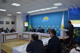 О развитии высоких технологии в аграрном секторе  обсудили на заседании филиала партии «Нұр Отан»