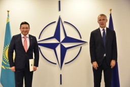 Посол Казахстана вручил верительные грамоты генеральному секретарю НАТО