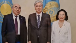 Токаев принял Аскара Акаева с супругой