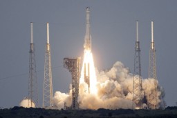 "Ракетчица Рози" отправилась к МКС на "Старлайнере". Boeing испытывает новый космический корабль