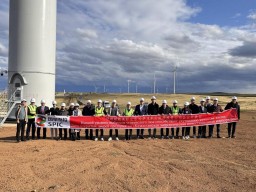 Студенты казахстанских вузов посетили акмолинскую ветроэлектростанцию