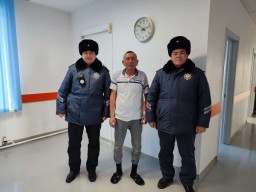 Стало плохо в пути: жизнь водителя ГАЗели спасли акмолинские полицейские