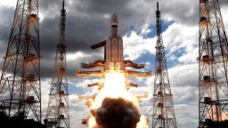 «Следующая остановка — Луна». Индийский космический аппарат «Чандраян-3» вышел на лунную орбиту