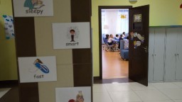В Казахстане дети из социально уязвимых семей смогут учиться в элитарных школах