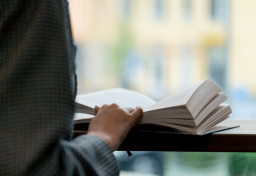 Казахстан оказался одной из наименее читающих стран: жители РК читают менее трех книг в год