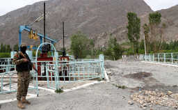 На границе между Кыргызстаном и Таджикистаном произошли перестрелки