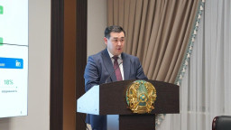 Айдарбек Сапаров поручил обеспечить качественное проведение уборочной кампании Айдарбек Сапаров поручил обеспечить качественное проведение уборочной кампании